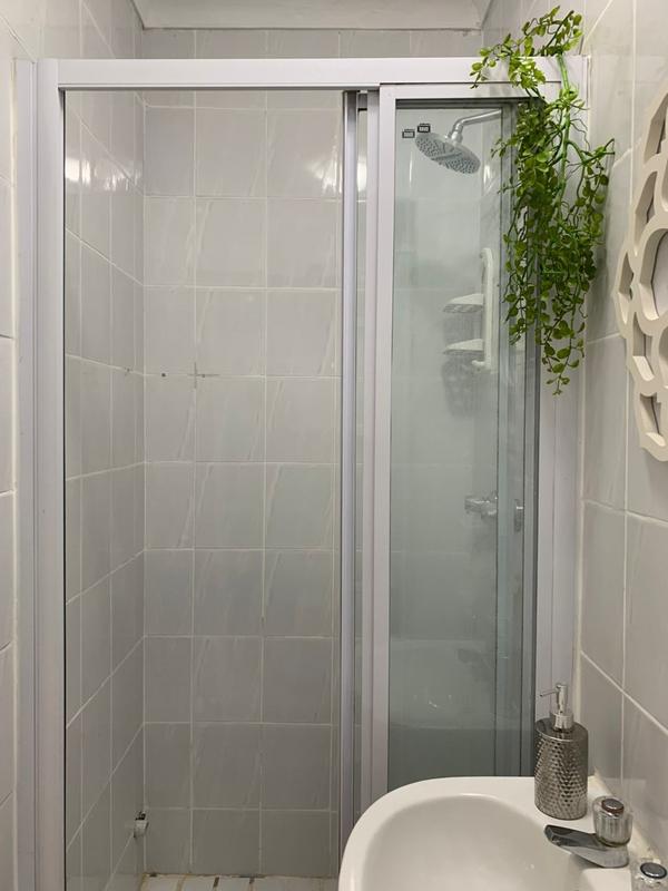 1 Bedroom Property for Sale in Table View Western Cape